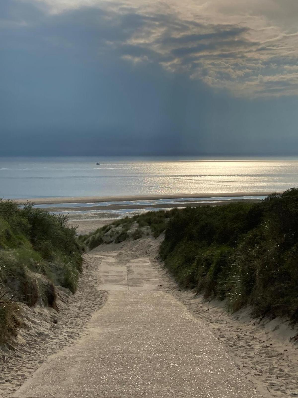 Duinstrand Burgh-Haamstede Exteriör bild